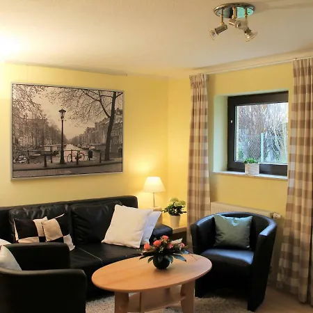 Ferienwohnung, Apartman *